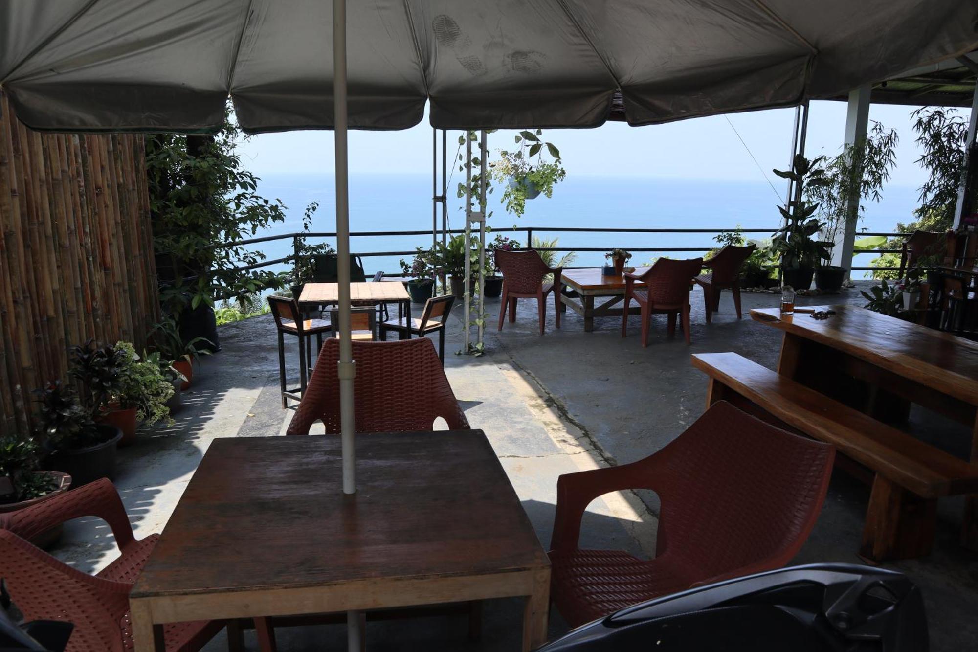 The View Padang, Amazing View, 8 Mins Mentawai Fast Ferry, Cold Beer,Close To Restaurants ปาดัง ภายนอก รูปภาพ