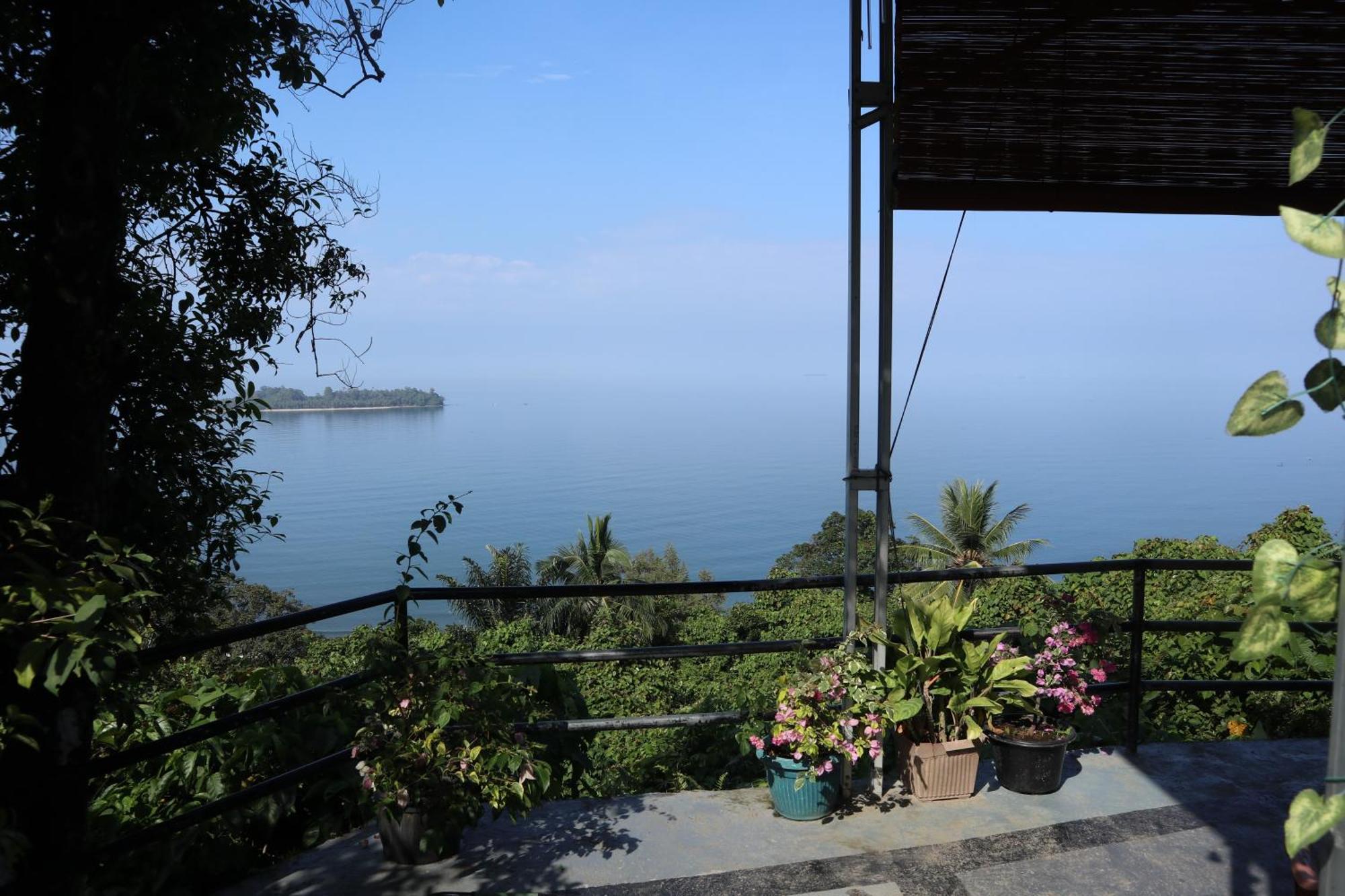 The View Padang, Amazing View, 8 Mins Mentawai Fast Ferry, Cold Beer,Close To Restaurants ปาดัง ภายนอก รูปภาพ
