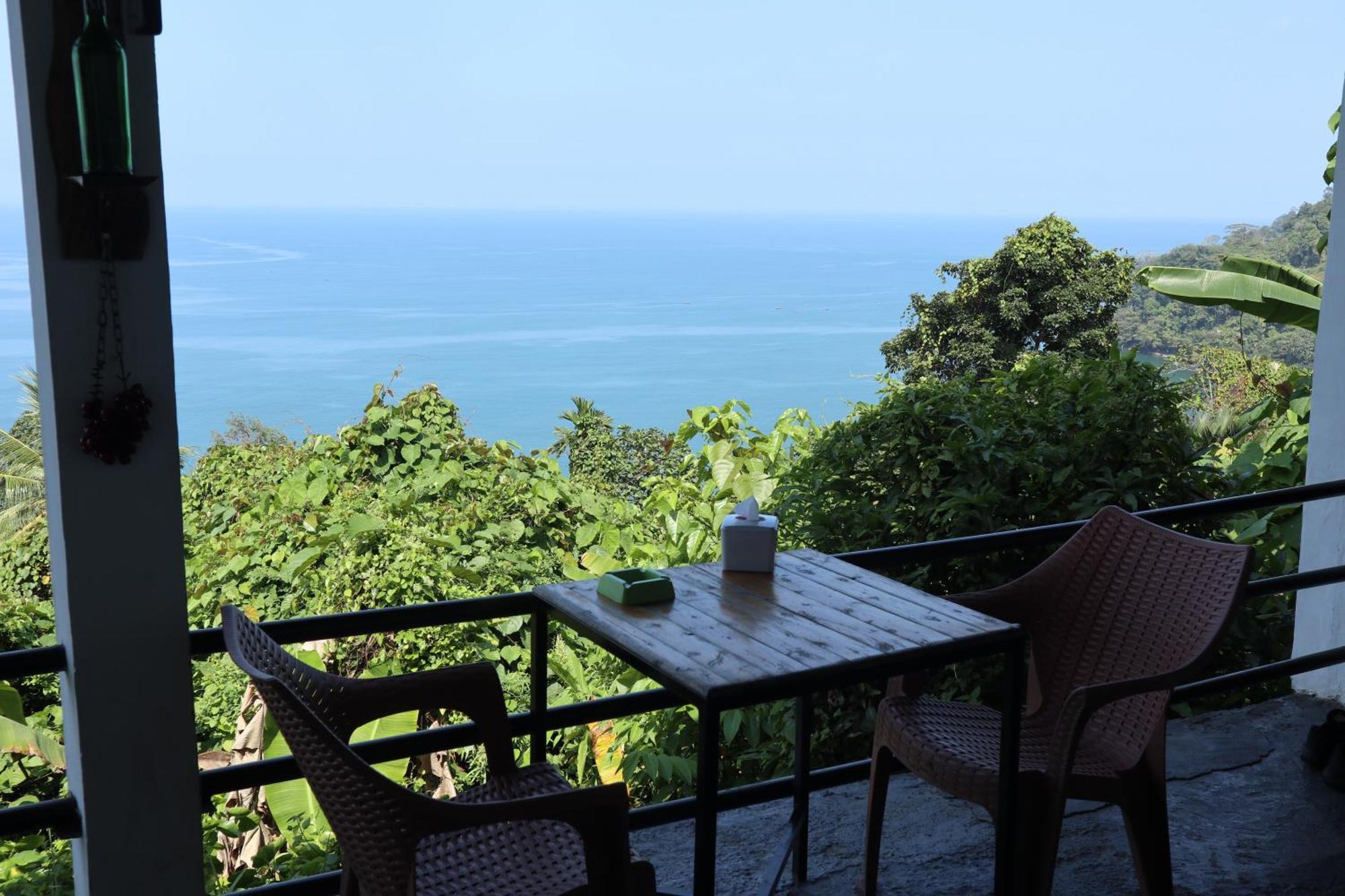 The View Padang, Amazing View, 8 Mins Mentawai Fast Ferry, Cold Beer,Close To Restaurants ปาดัง ภายนอก รูปภาพ