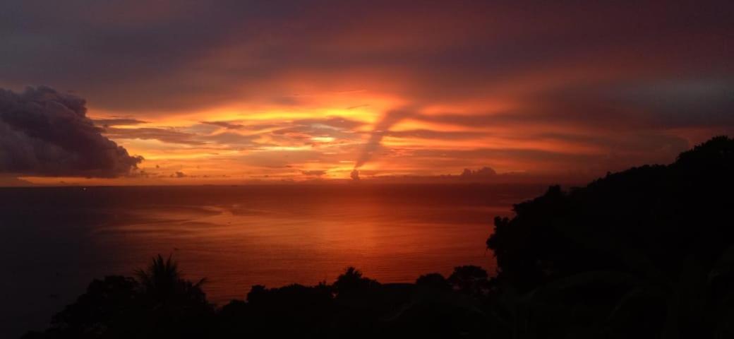 The View Padang, Amazing View, 8 Mins Mentawai Fast Ferry, Cold Beer,Close To Restaurants ปาดัง ภายนอก รูปภาพ